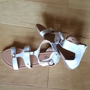 Sandals White Olive Street